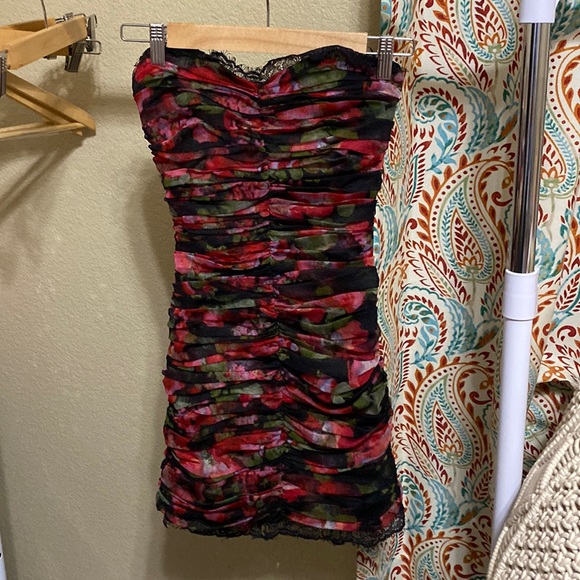 Marchesa pearl rose print ruched bodycon dress - Picture 1 of 7